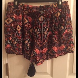 (Sold) Indero Printed Shorts